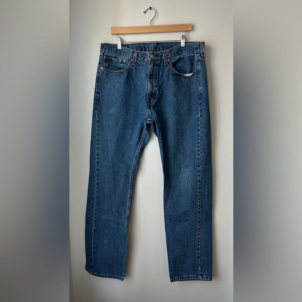Men’s Levi's 505 Medium Wash Jeans Size 36x34
